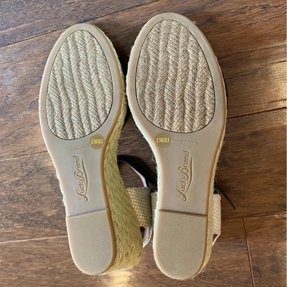 NIB Lucky brand Kyndra Espadrille wedge 8.5